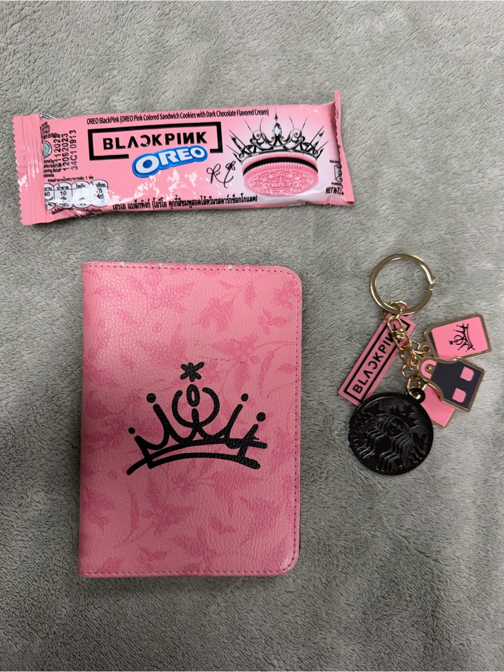 Blackpink x Starbucks passport holder + keychainwith BLACKPINK Oreo.